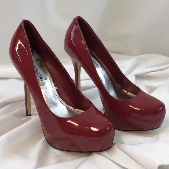 Steve Madden Shoes - Steve Madden Raspberry Red “Nala” Pumps Size 9